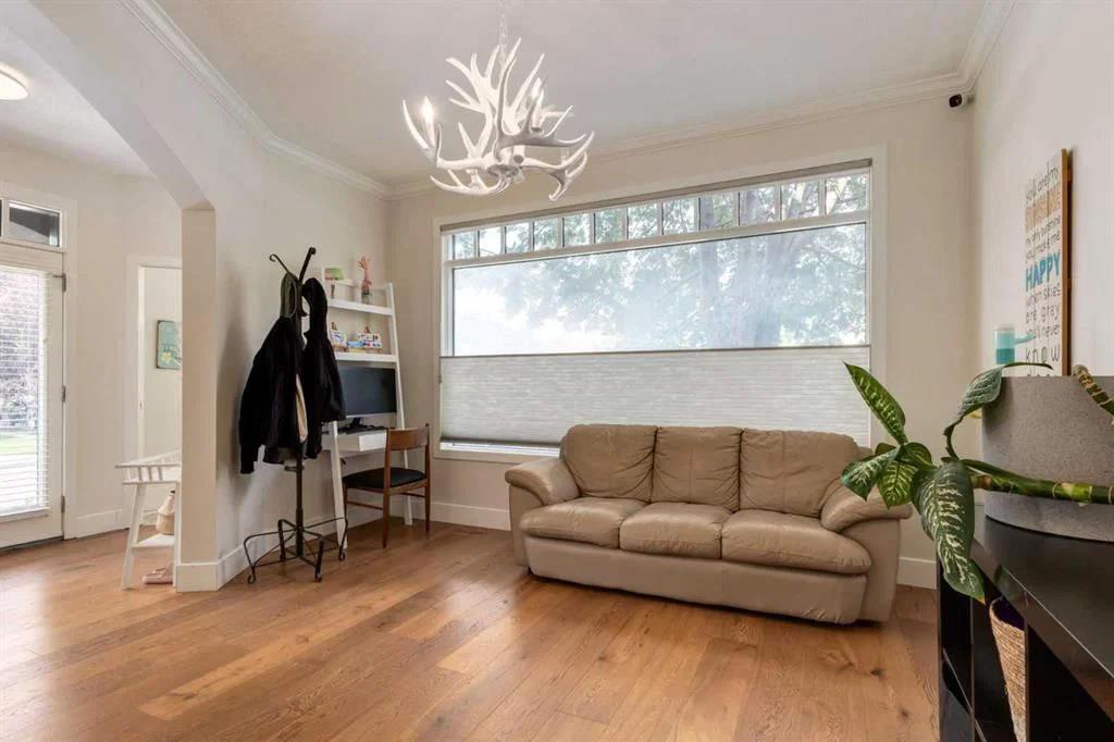2239 Bowness Road NW, Calgary — photo 4 of 50