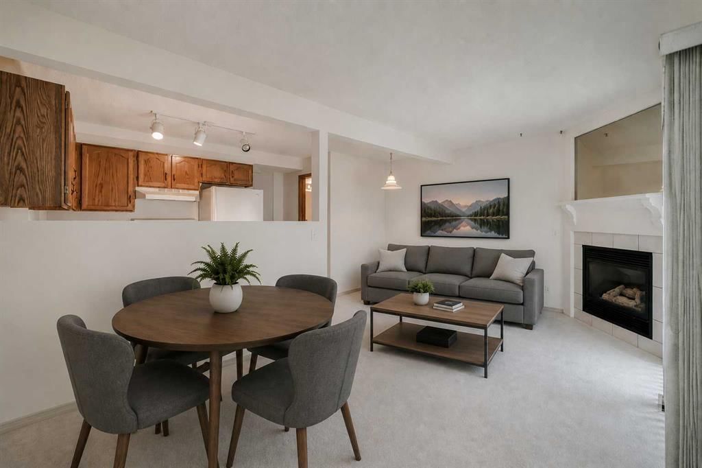 15 Harvest Glen Heights NE, Calgary — photo 3 of 45