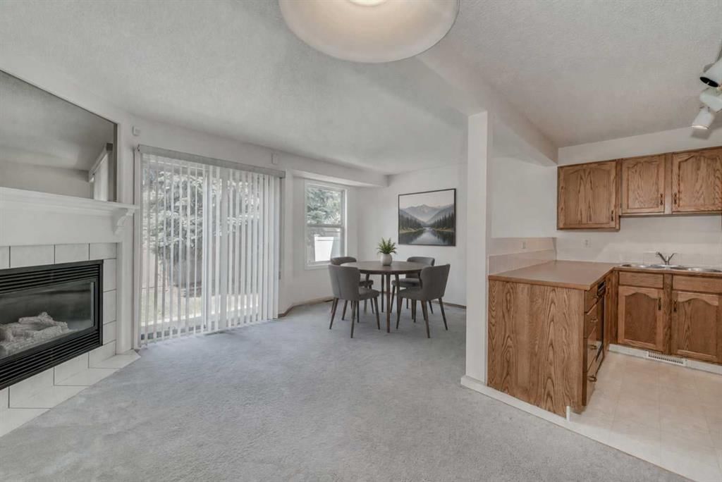 15 Harvest Glen Heights NE, Calgary — photo 4 of 45