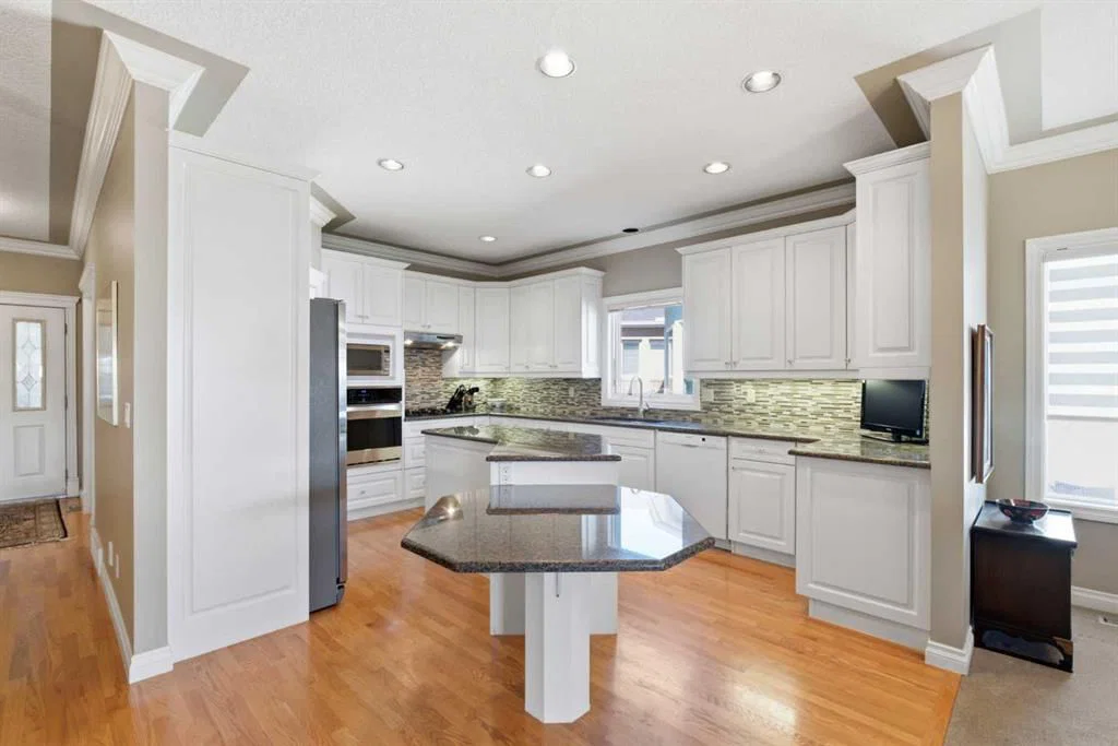 60 Prominence Point SW, Calgary — photo 3 of 26