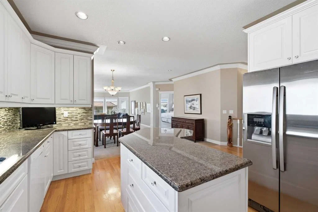 60 Prominence Point SW, Calgary — photo 5 of 26