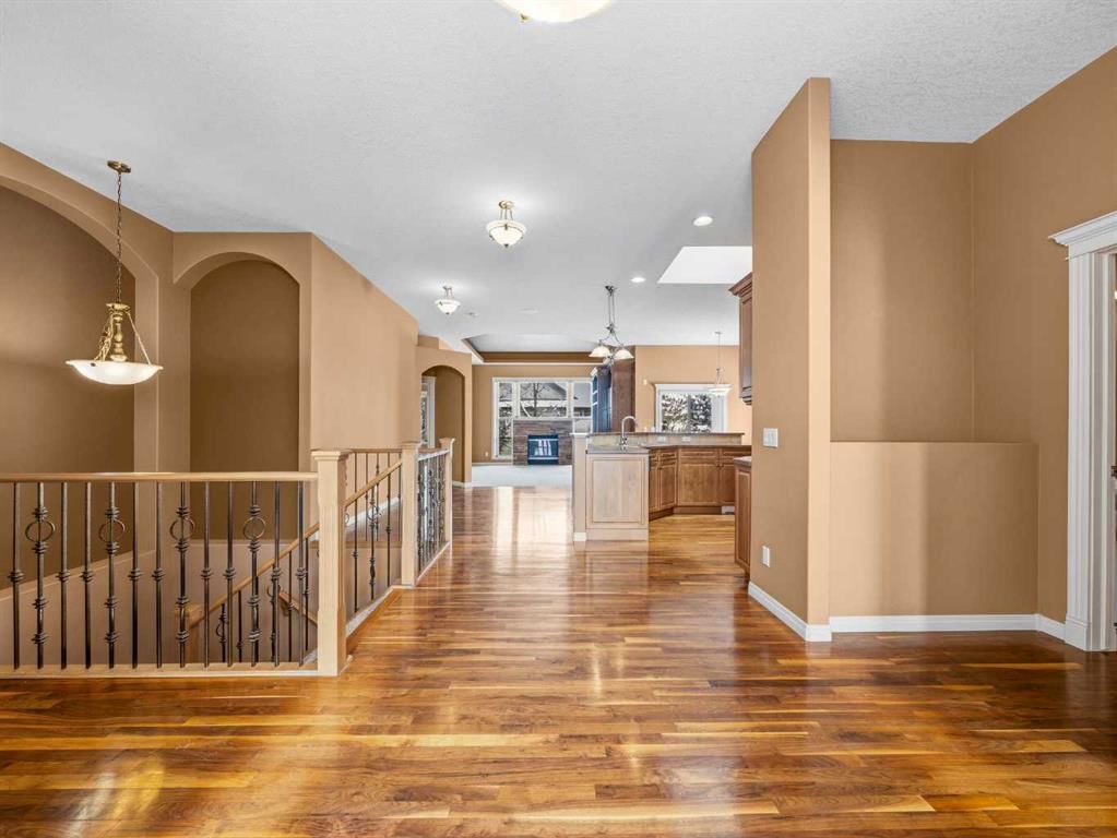 157 Valley Creek Place NW, Calgary — photo 2 of 43
