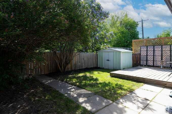 801 Canfield Way SW, Calgary — photo 3 of 34
