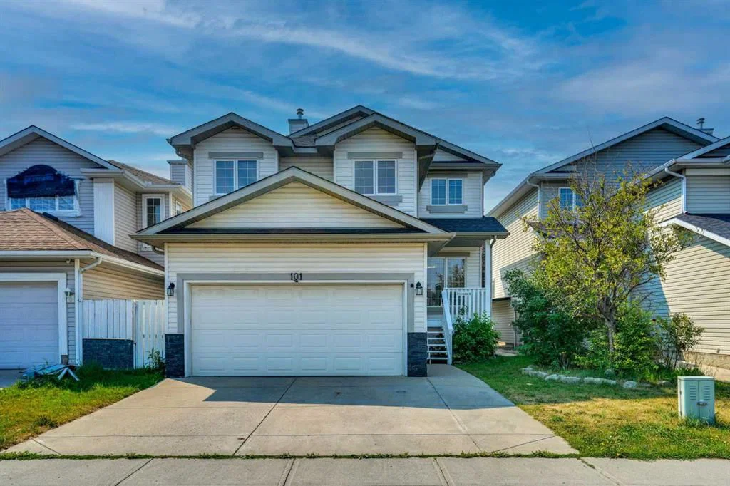 101 Douglas Ridge Circle SE, Calgary — main listing photo