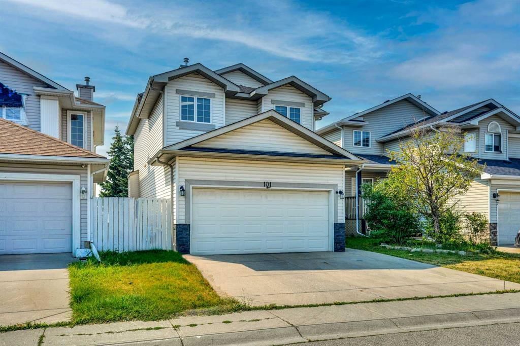 101 Douglas Ridge Circle SE, Calgary — photo 3 of 47