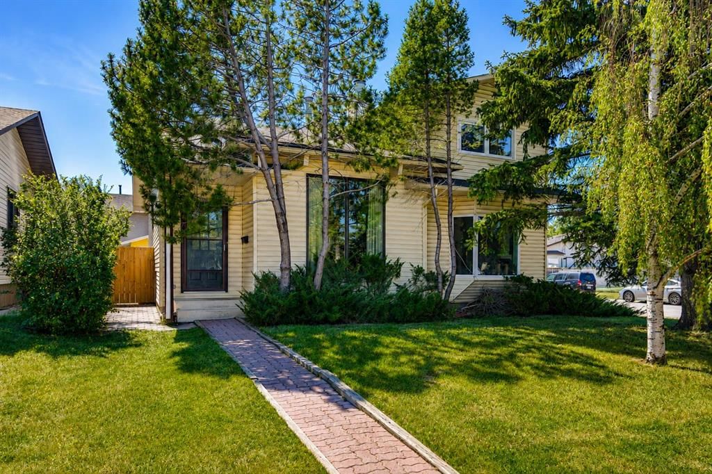 3624 Cedarille Drive SW, Calgary — main listing photo