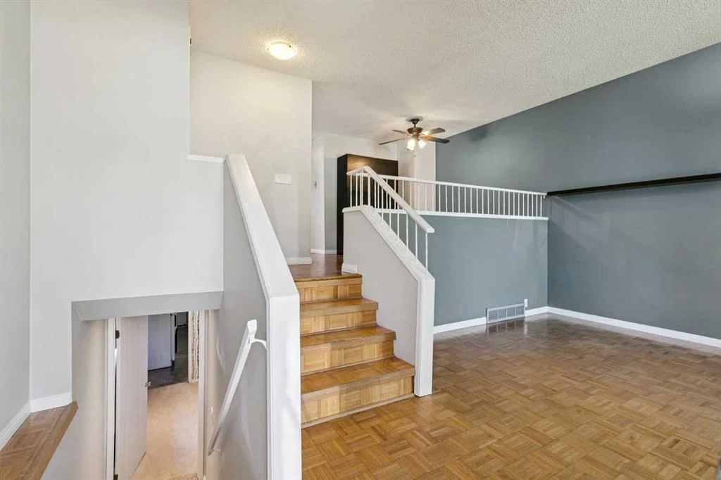 3624 Cedarille Drive SW, Calgary — photo 2 of 40