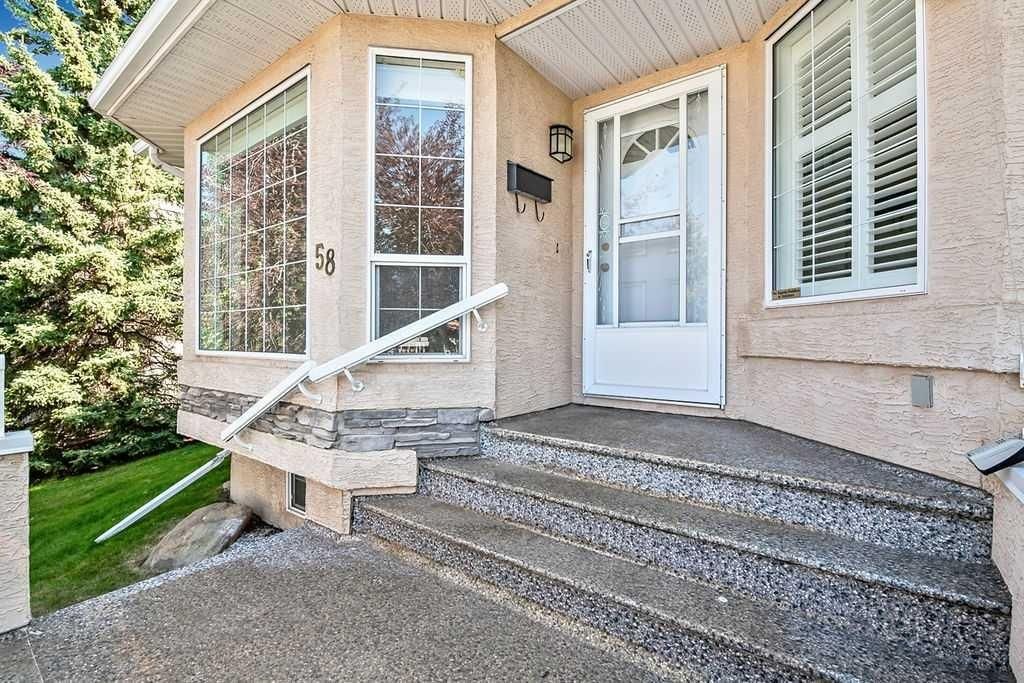 58 Sierra Morena Green SW, Calgary — photo 2 of 48