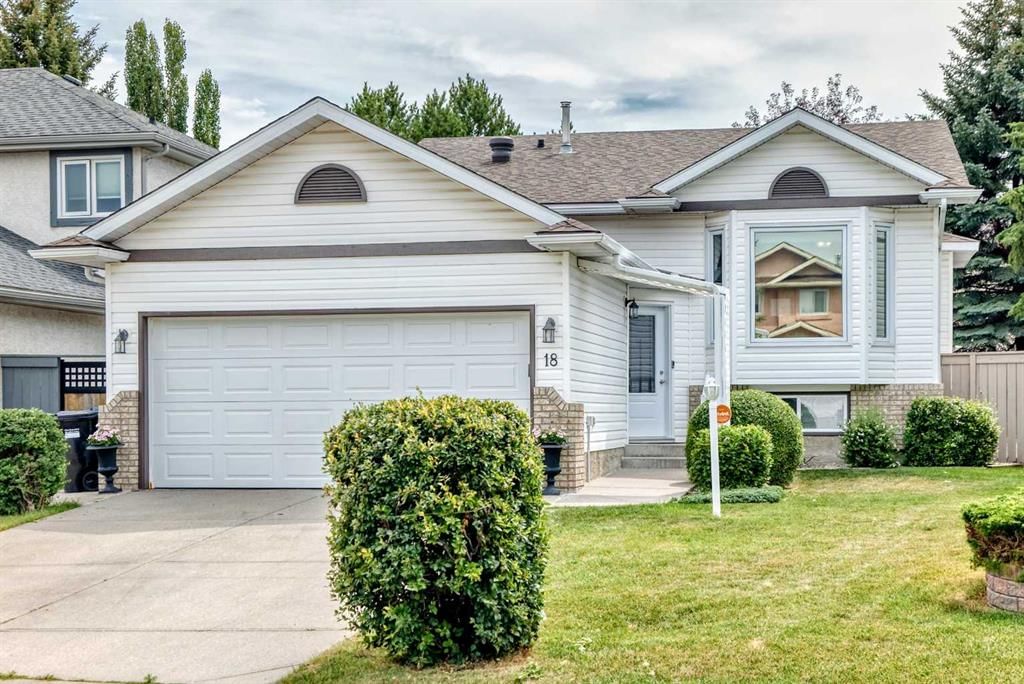 18 Shawbrooke Rise SW, Calgary — main listing photo