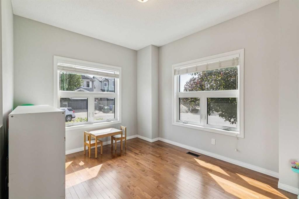 252 Silverado Plains Close SW, Calgary — photo 4 of 47