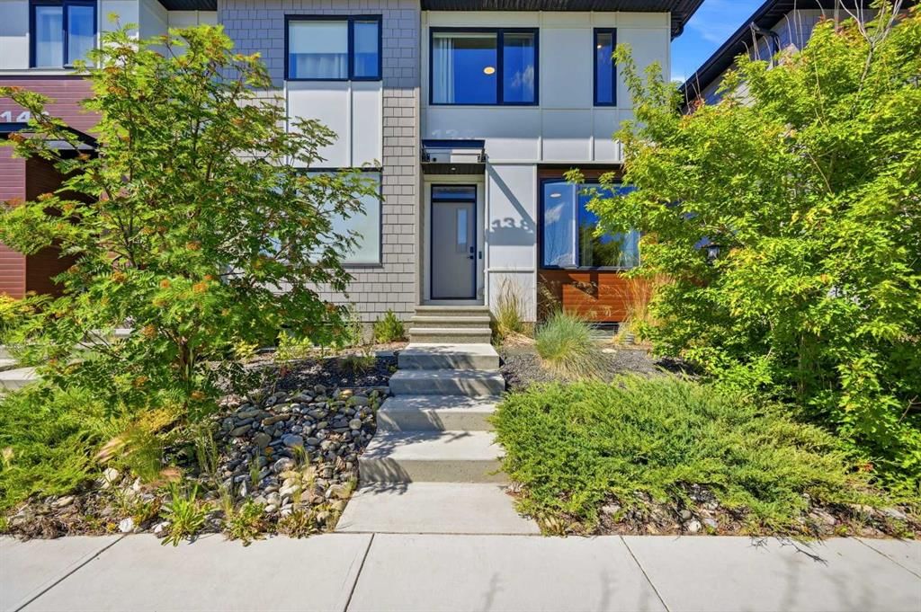 138 Homestead Boulevard NE, Calgary — photo 5 of 50