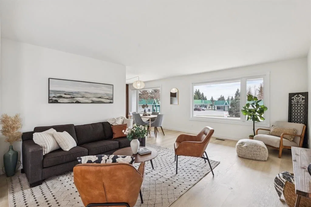 1212 Lake Sylvan Drive SE, Calgary — photo 4 of 40