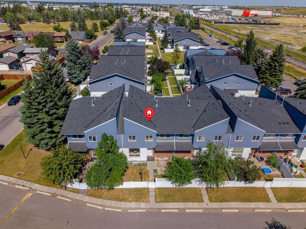 13, 4769 Hubalta Road SE, Calgary — photo 2 of 29