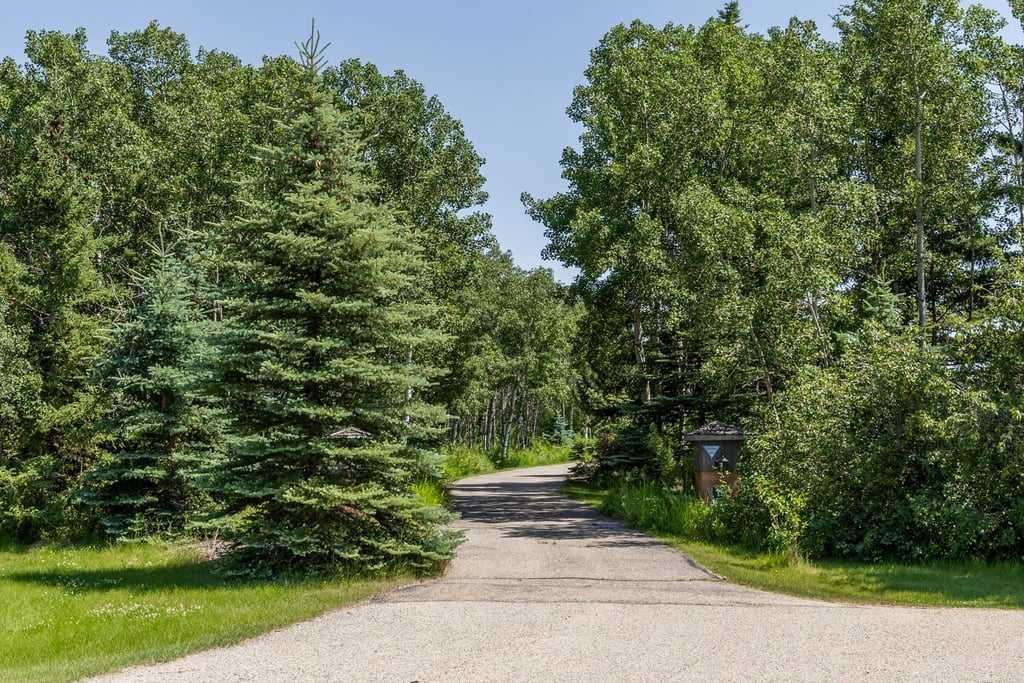 19 Westbluff Place, Rural Rocky View County — photo 4 of 50