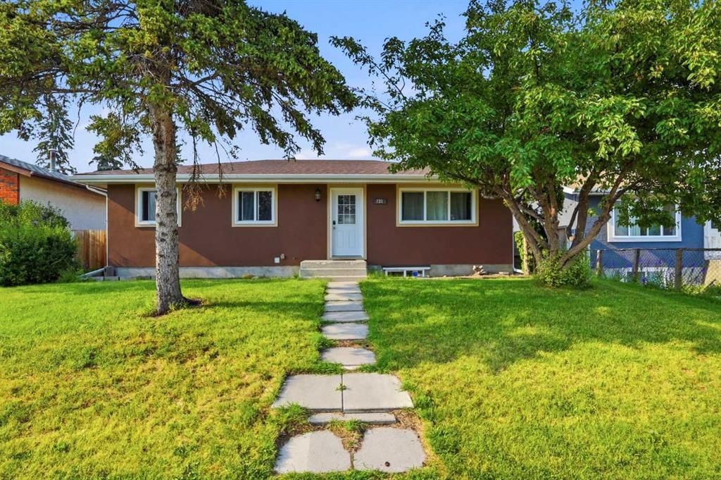 731 Maryvale Way NE, Calgary — photo 2 of 38