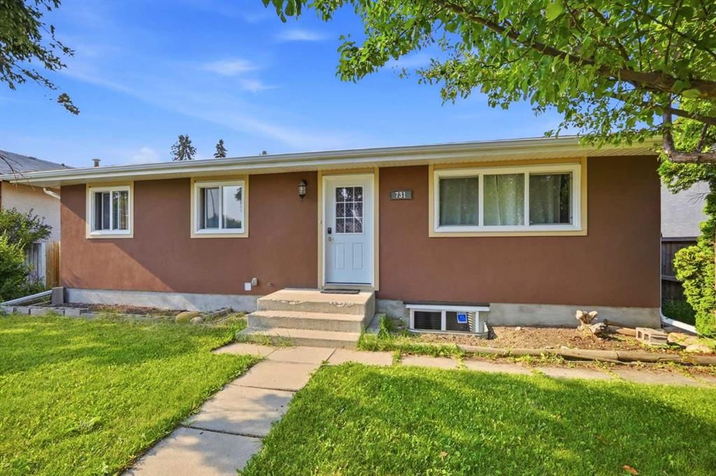 731 Maryvale Way NE, Calgary — photo 4 of 38