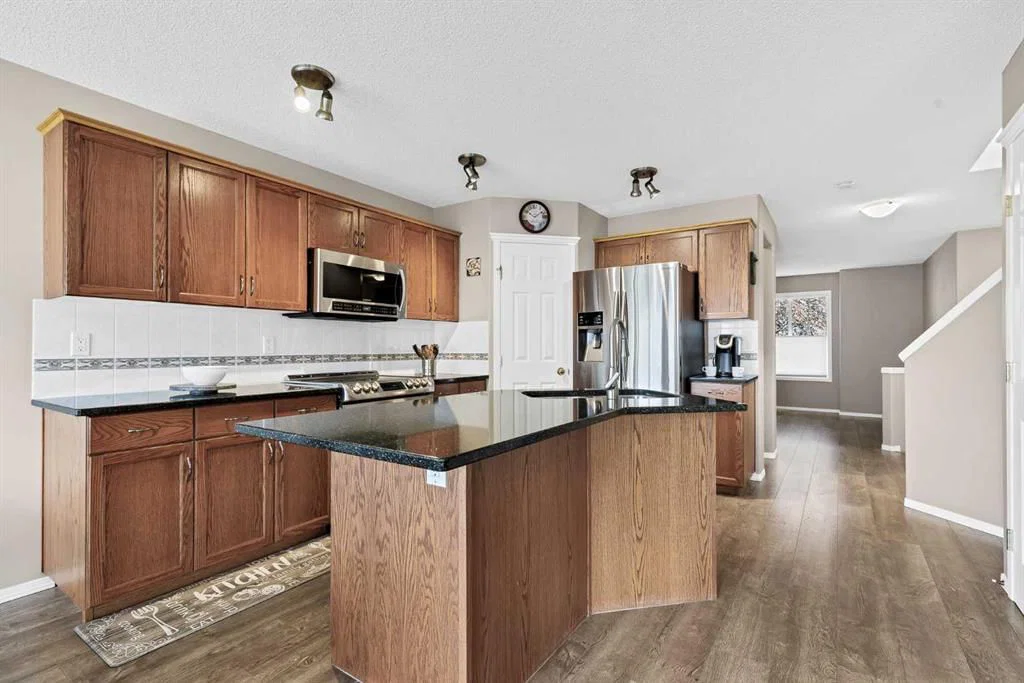 152 Covewood Green NE, Calgary — photo 4 of 37