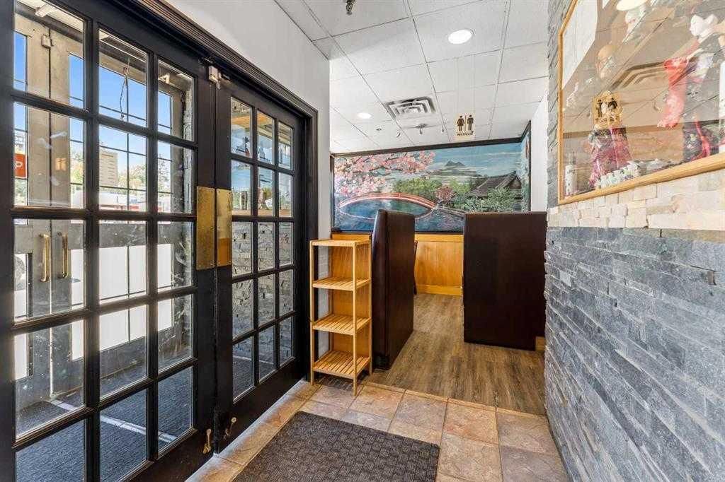 4014 Macleod Trail S, Calgary — photo 5 of 14