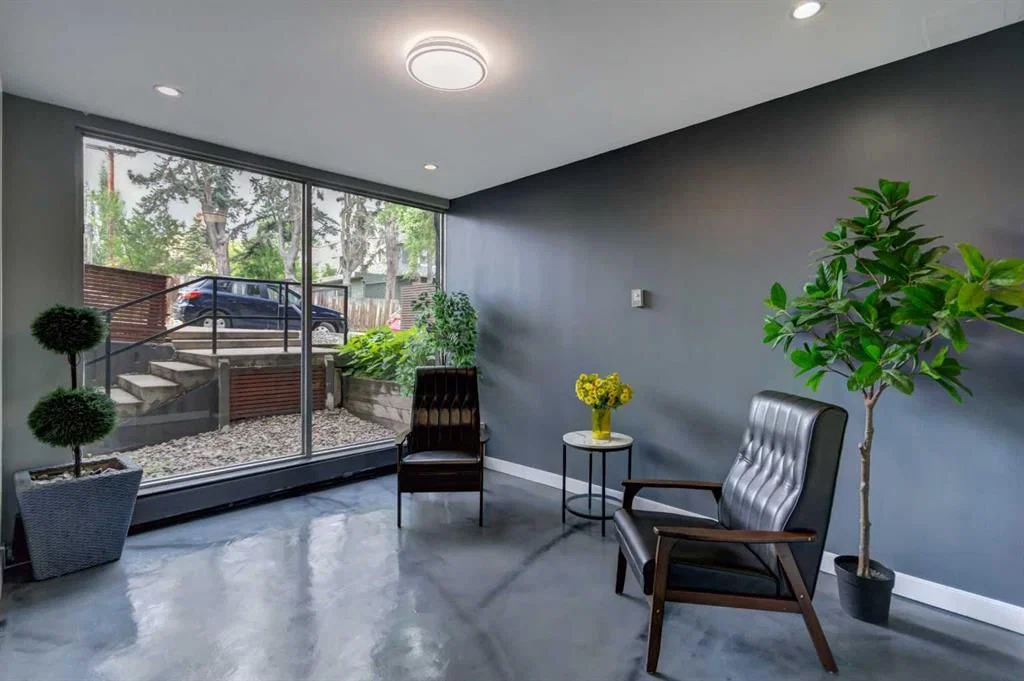 301, 1904 10 Street SW, Calgary — recently sold condo