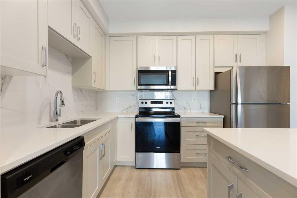202, 150 Shawnee Square SW, Calgary — photo 2 of 36