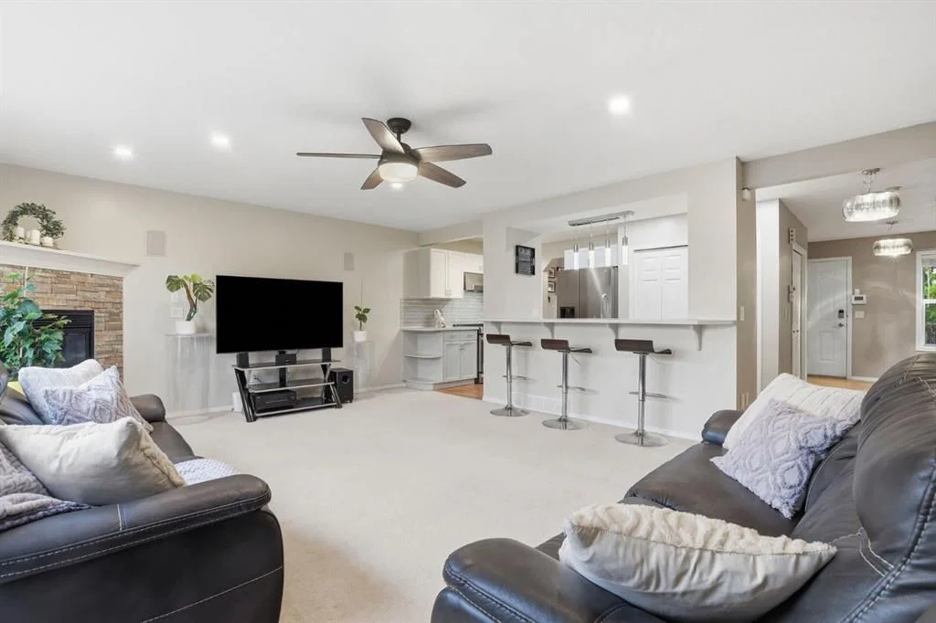 450 Elgin Way SE, Calgary — photo 2 of 48