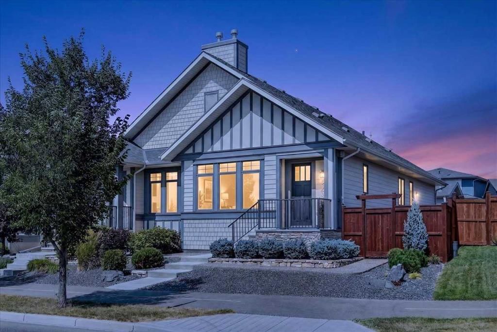 24 Mahogany Gardens SE, Calgary — photo 2 of 37