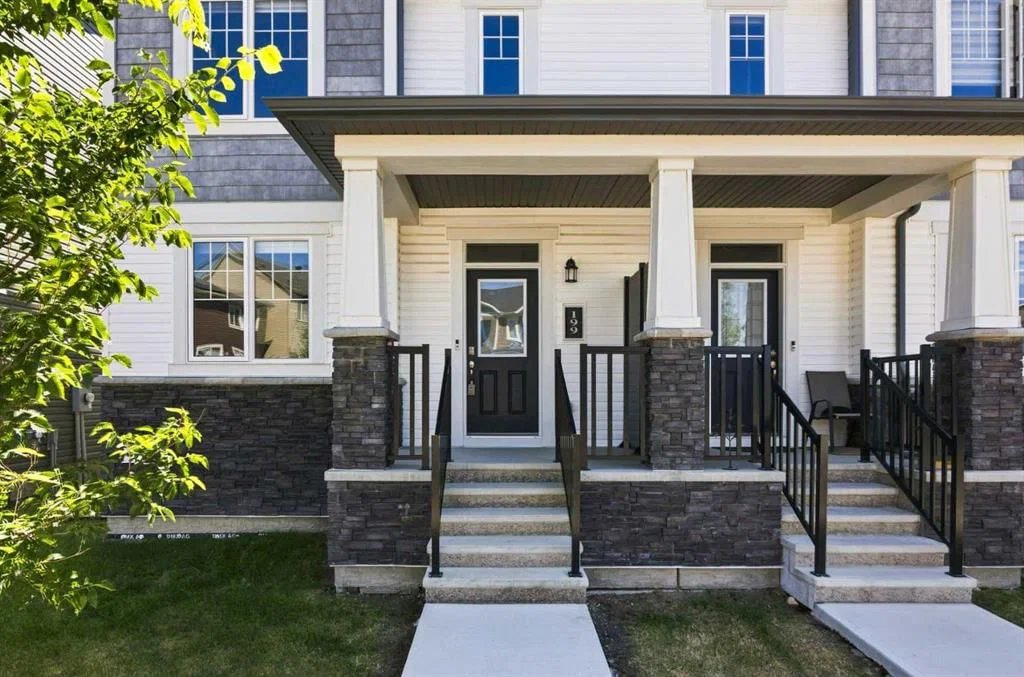 199 Carringham Road NW, Calgary — photo 2 of 49
