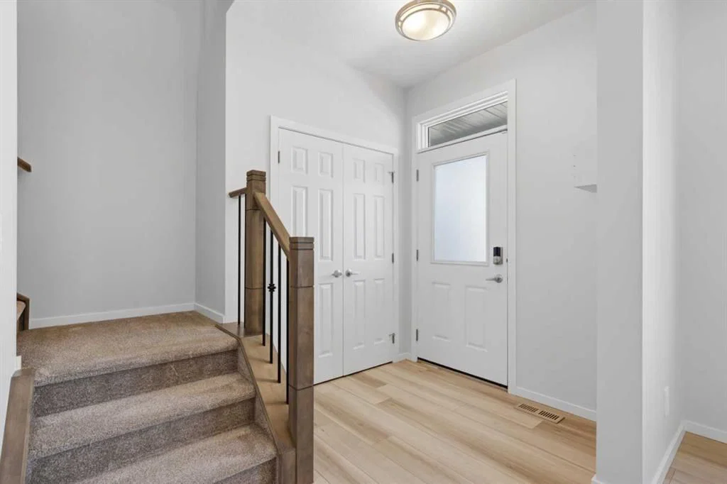 199 Carringham Road NW, Calgary — photo 3 of 49