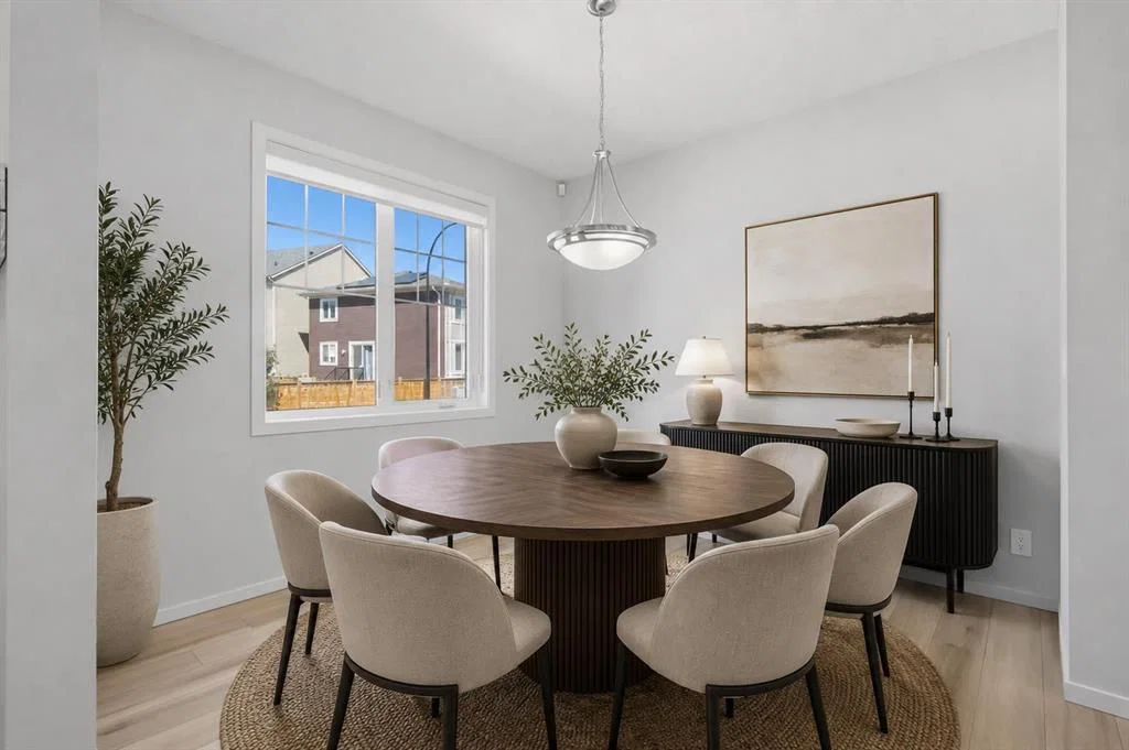 199 Carringham Road NW, Calgary — photo 4 of 49
