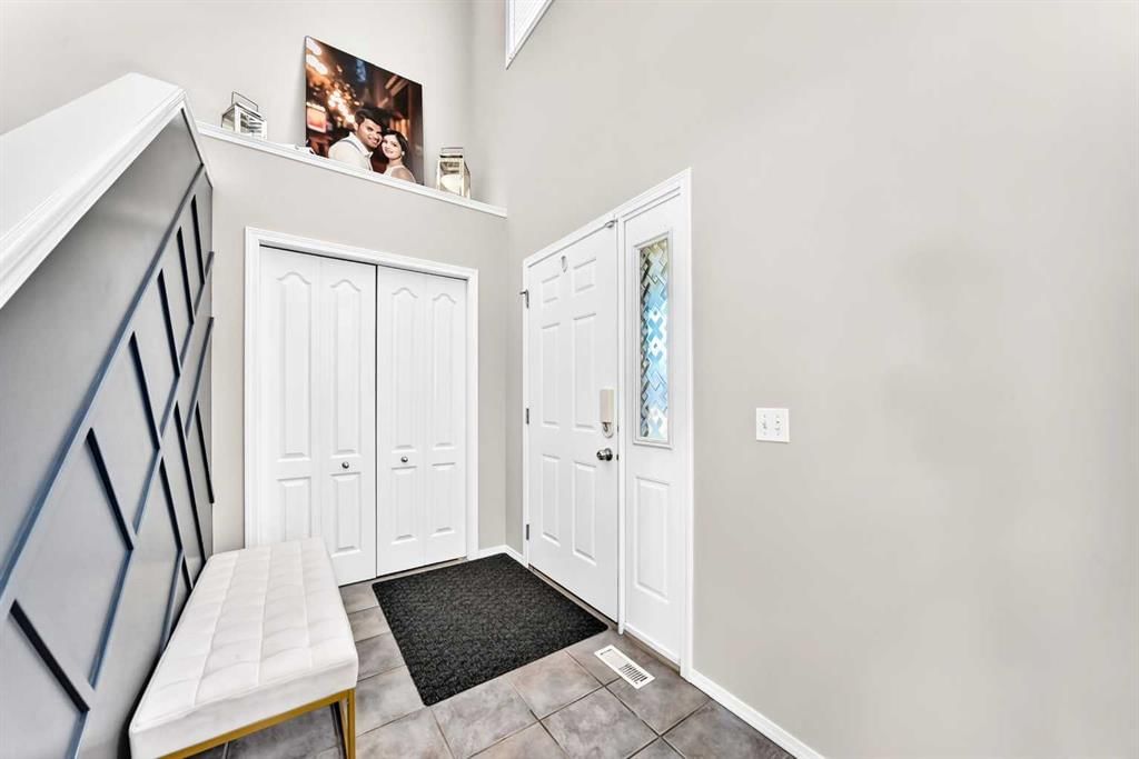 150 Springmere Drive, Chestermere — photo 3 of 33