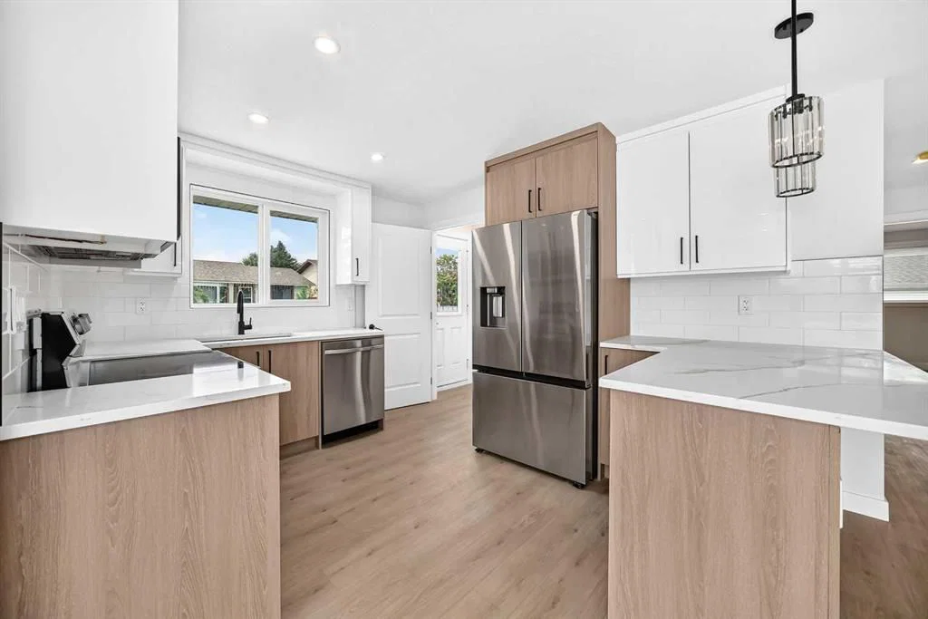 4 Abingdon Court NE, Calgary — photo 4 of 45