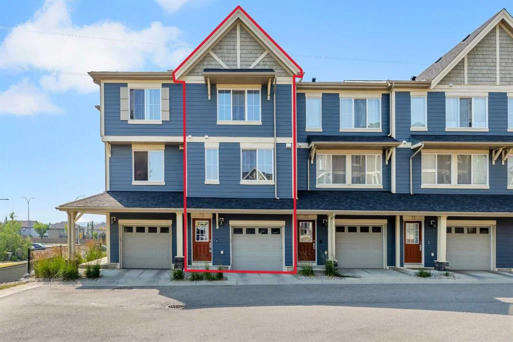 79 Evansview Gardens NW, Calgary — main listing photo