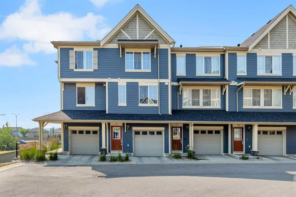 79 Evansview Gardens NW, Calgary — photo 2 of 37