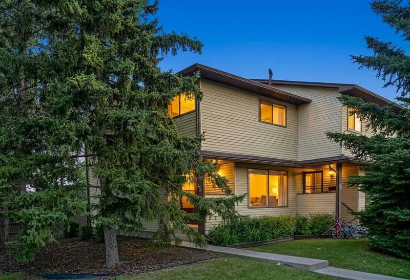 45, 380 Bermuda Drive NW, Calgary — main listing photo