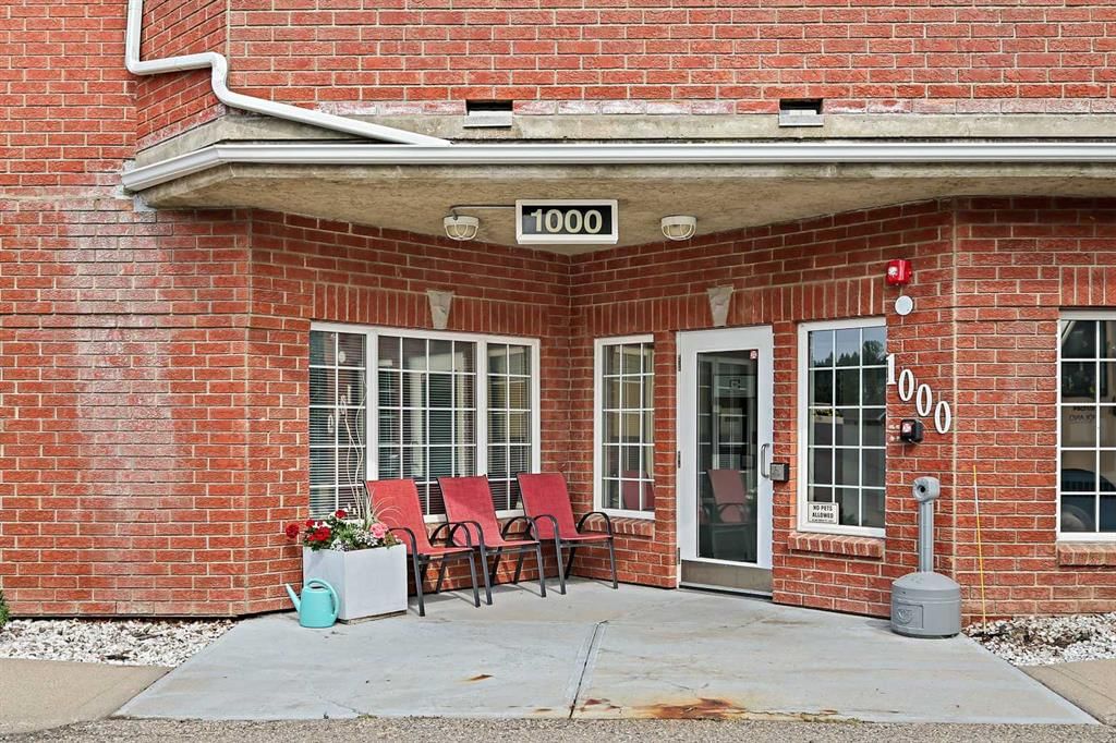 1206 Sienna Park Green SW, Calgary — photo 2 of 29