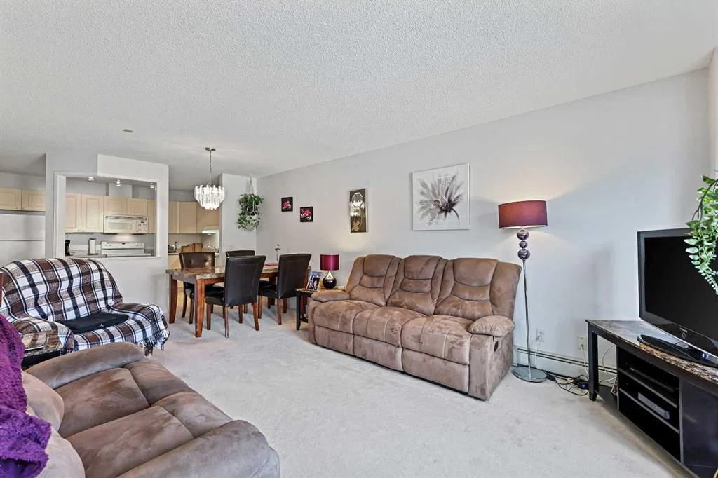 1206 Sienna Park Green SW, Calgary — photo 5 of 29