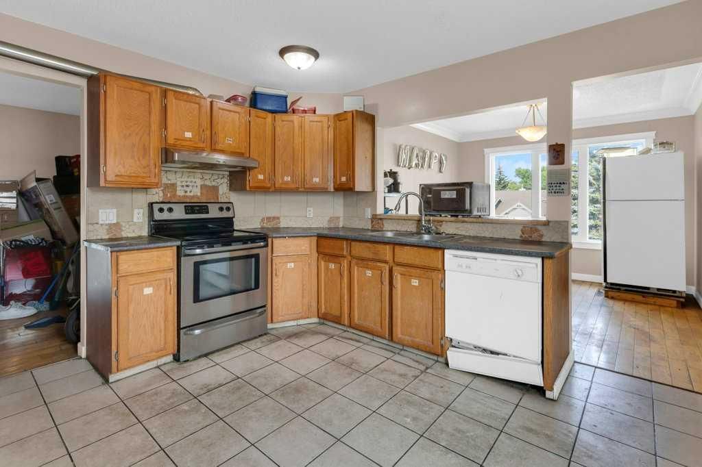 127 Scenic Cove Circle NW, Calgary — photo 4 of 29