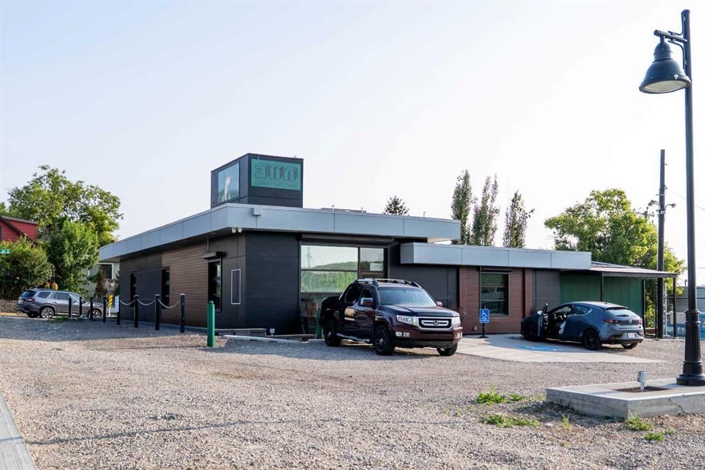 2510 Dartmouth Road SE, Calgary — main listing photo