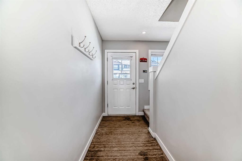 126 Citadel Point NW, Calgary — photo 3 of 45