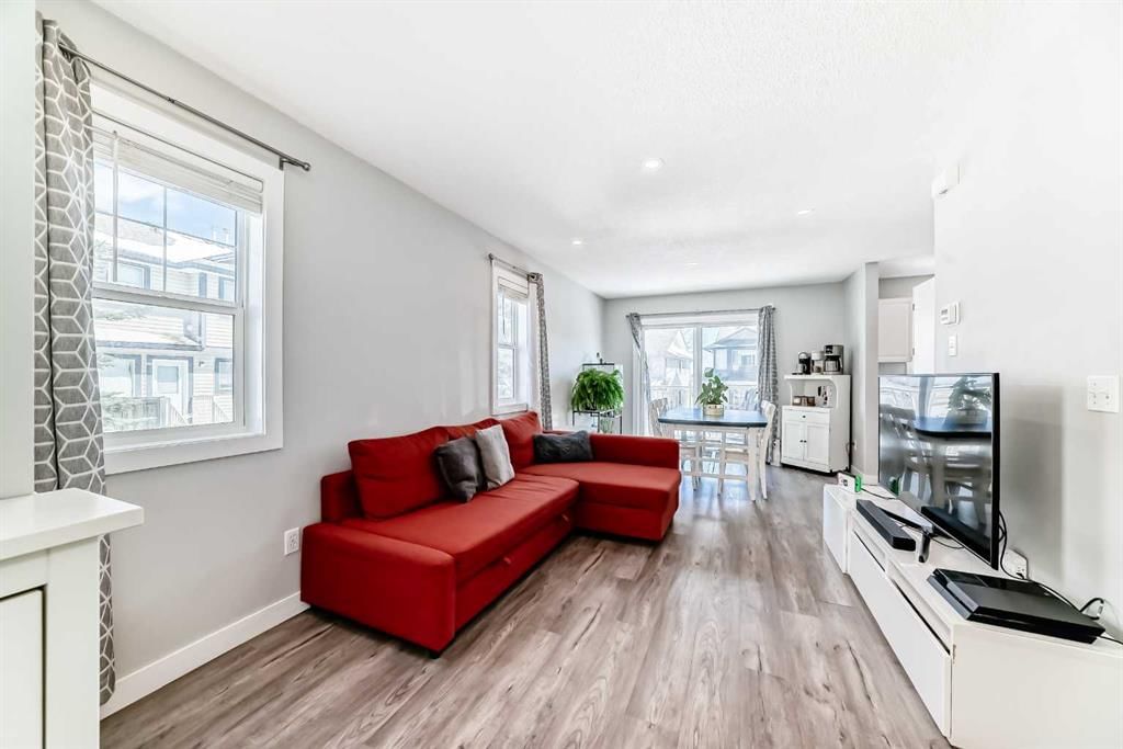 126 Citadel Point NW, Calgary — photo 5 of 45