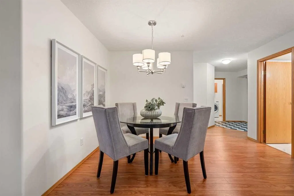115, 7239 Sierra Morena Boulevard SW, Calgary — photo 4 of 49