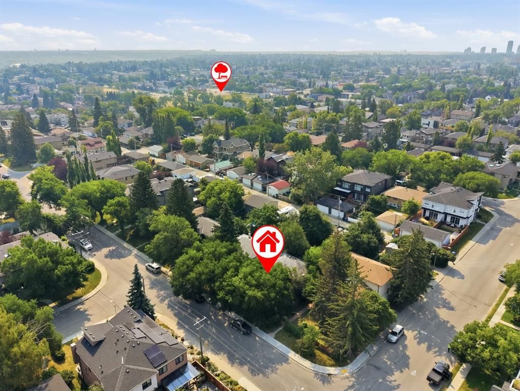235 32 Avenue NW, Calgary — photo 5 of 9
