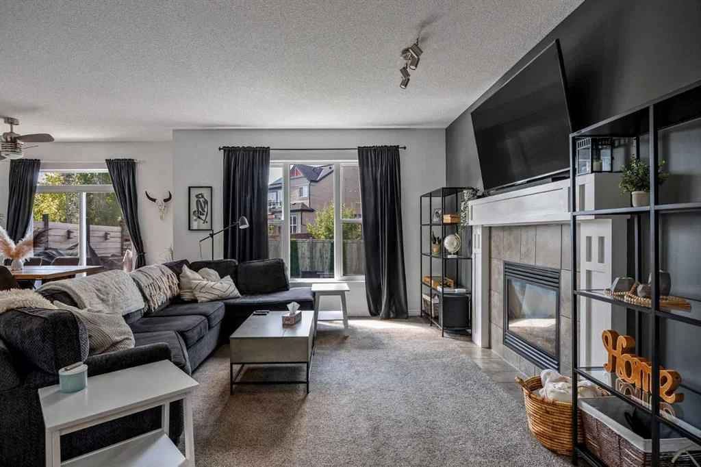 5 Copperpond Link SE, Calgary — photo 5 of 50