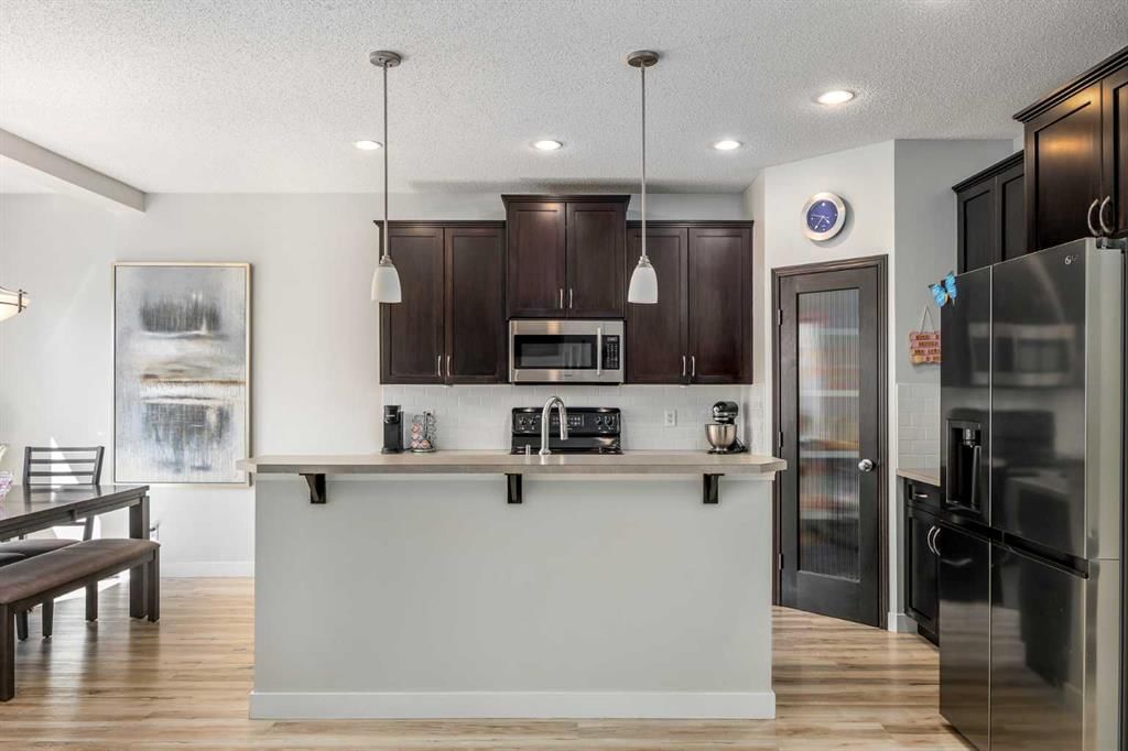 58 Copperstone Close SE, Calgary — photo 5 of 50
