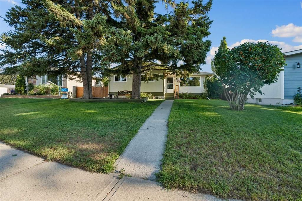 5635 Travis Crescent NE, Calgary — photo 3 of 31