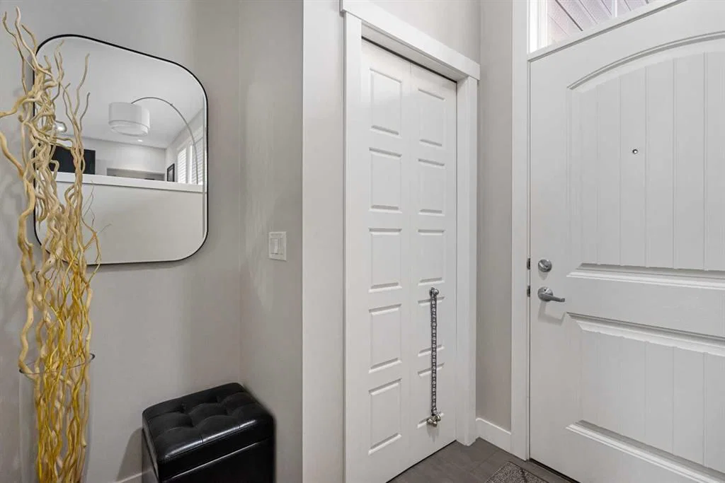 185 Cranbrook Villas SE, Calgary — photo 5 of 33