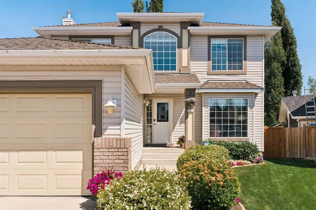 113 Douglasview Court SE, Calgary — main listing photo