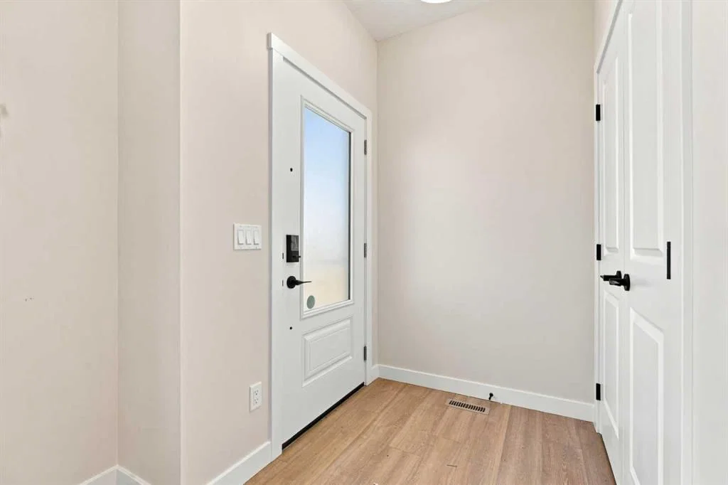92 Buffaloberry Manor SE, Calgary — photo 2 of 44