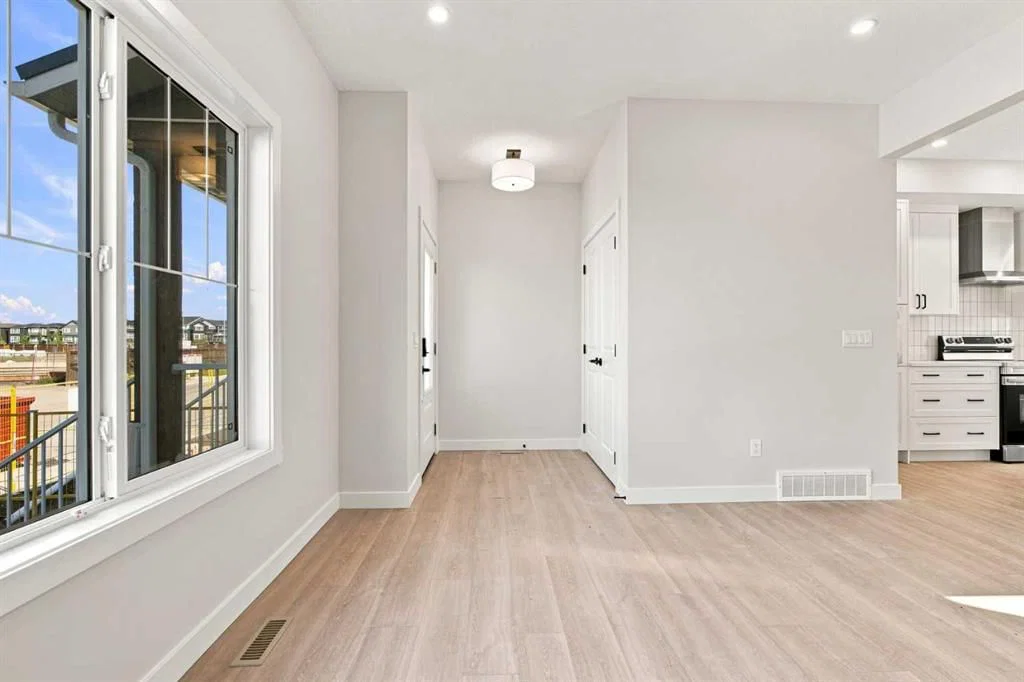 92 Buffaloberry Manor SE, Calgary — photo 3 of 44