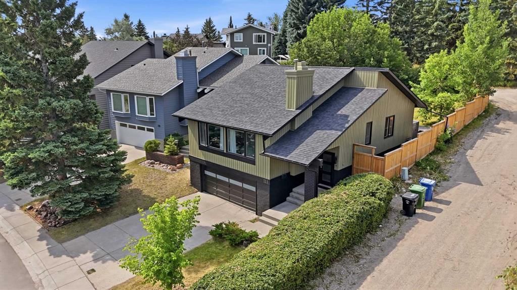 111 Coachwood Crescent SW, Calgary — photo 2 of 45